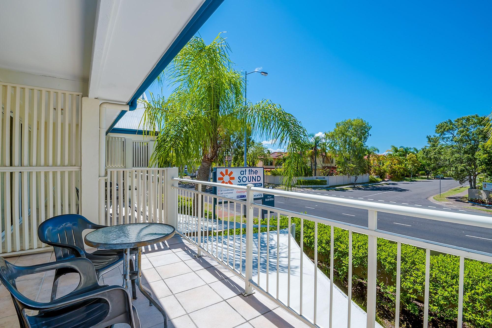 At The Sound Noosa Motel Noosaville Esterno foto